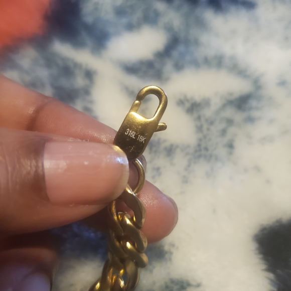 Authentic Gucci - Picture 5 of 16